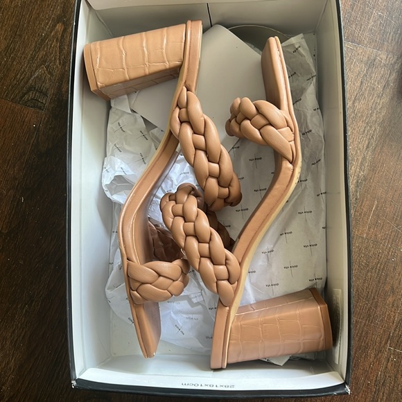 Dolce Vita Braided Heel - Picture 5 of 5